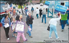 pdn-hc-mckenna-protest