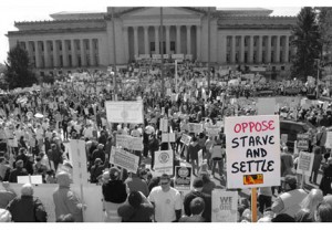 2011-rally-starve-settle-bw