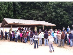 Workers at Sakuma Brothers Berry Farm in Mount Vernon have voted to conduct work stoppages over low wages and poor working conditions.