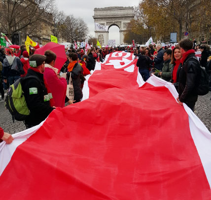 jj-paris-red-cloth-1