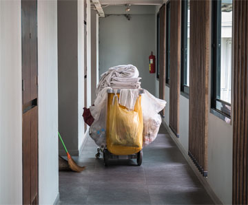 hotel-housekeeping-cart